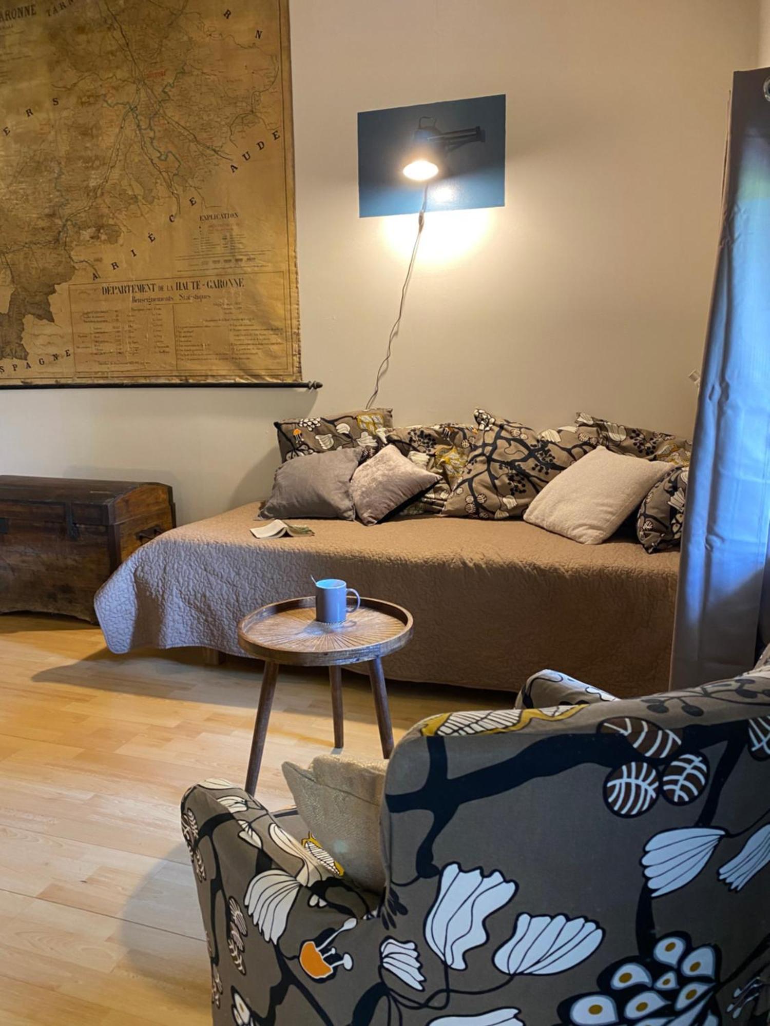 Le Repaire De La Reveuse Bed & Breakfast Saint-Frajou ห้อง รูปภาพ