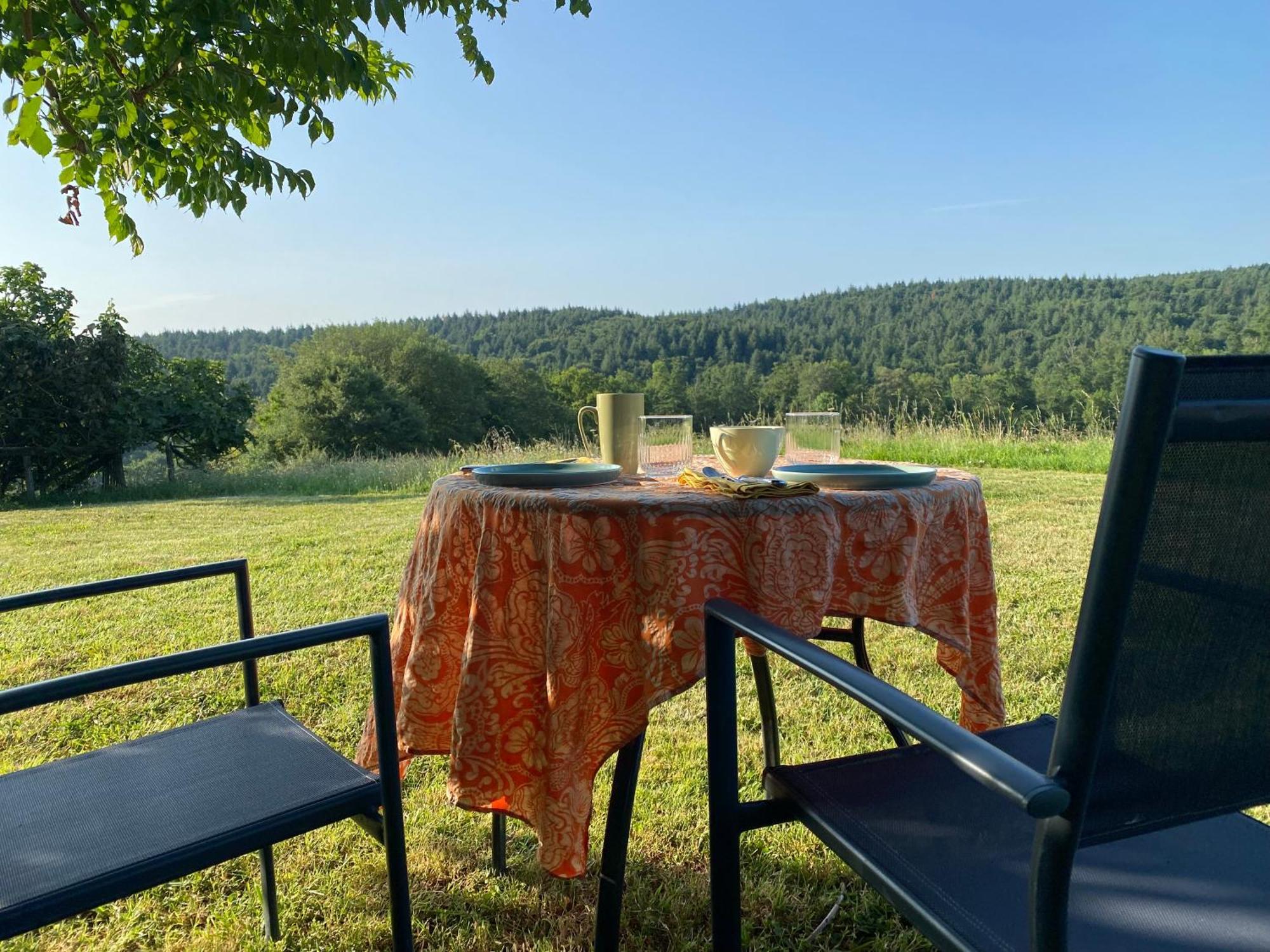Le Repaire De La Reveuse Bed & Breakfast Saint-Frajou ภายนอก รูปภาพ