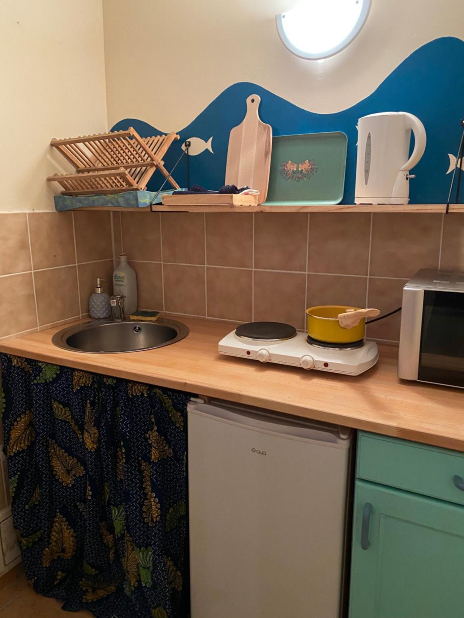 Le Repaire De La Reveuse Bed & Breakfast Saint-Frajou ภายนอก รูปภาพ